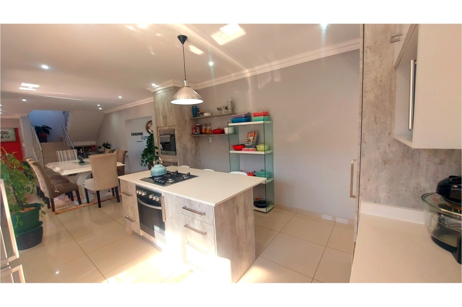 4 Bedroom Property for Sale in Melodie North West